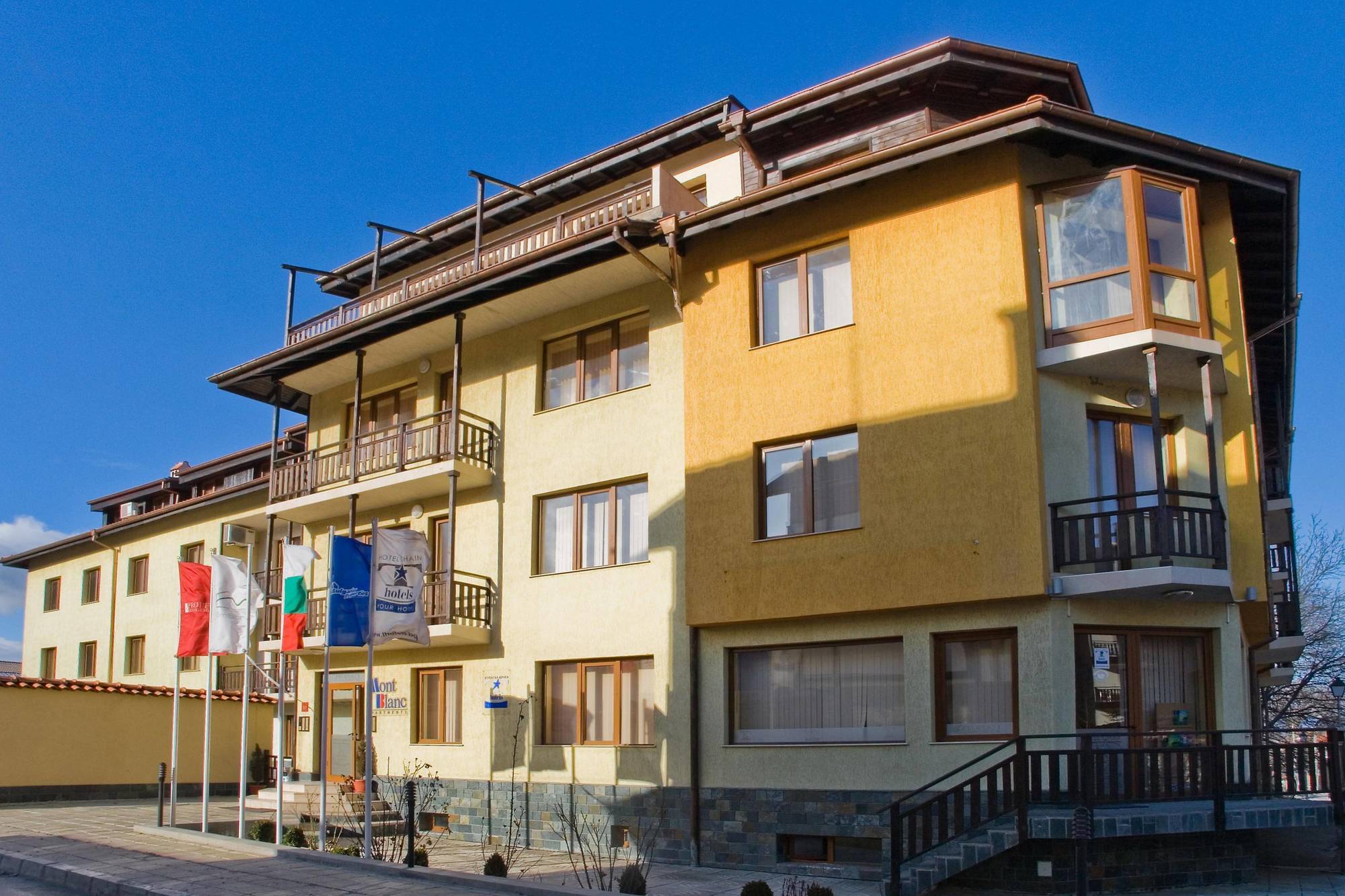 Mont Blanc Aparthotel Банско Экстерьер фото